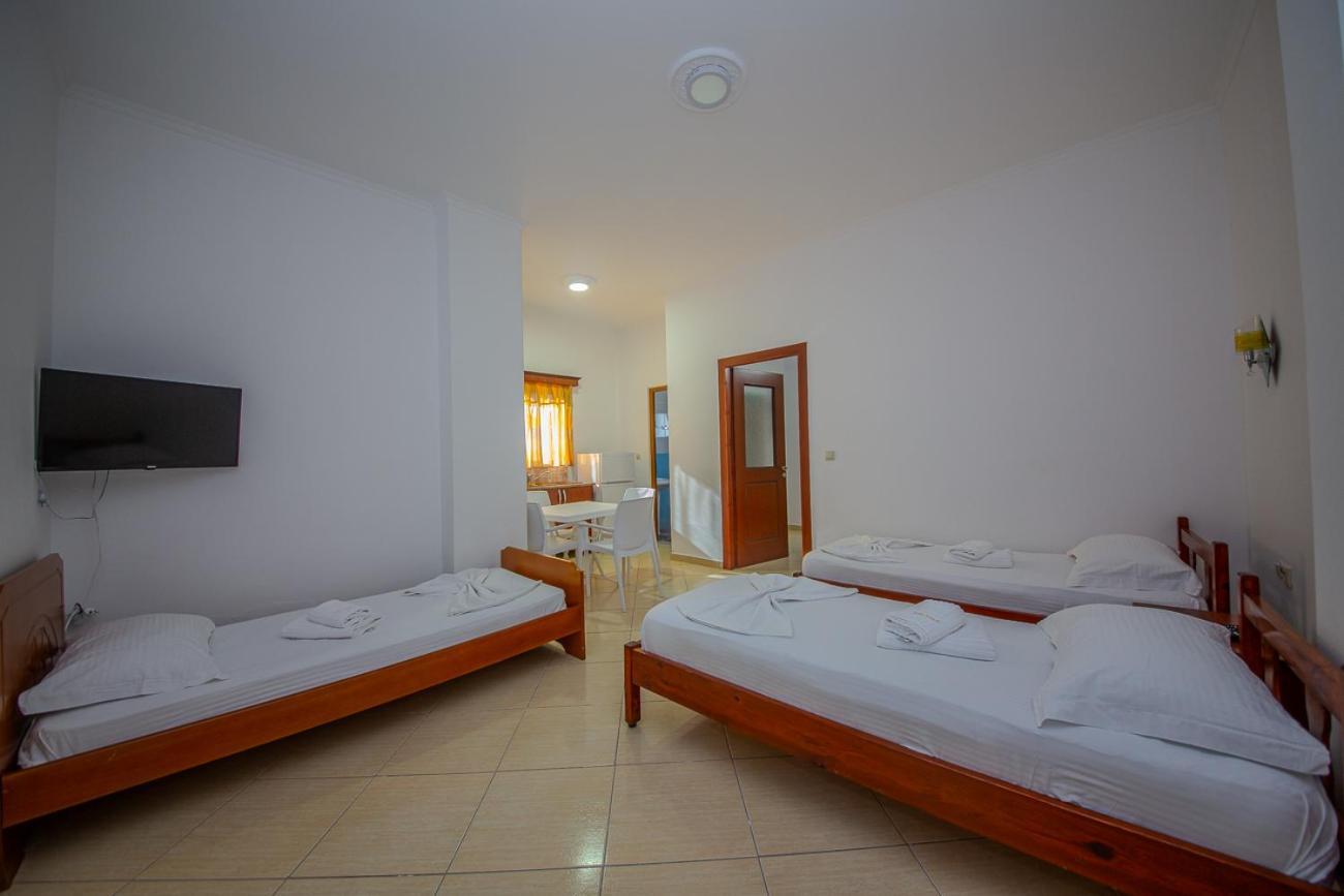 Hotel Landi Ksamil Exterior photo
